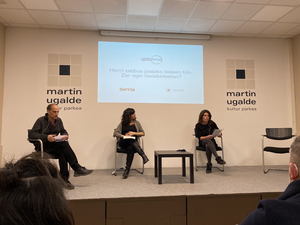 Elkar Argitaletxea (@elkarargitaletx) on Twitter photo “Izan ala ez izen” liburua abiapuntu #martinugaldeforoa-n
<a href="/zmaguregi/">Zuriñe Maguregi</a> <a href="/larranagaelorza/">Ainhoa Larrañaga</a> <a href="/enekobidegain/">Eneko Bidegain</a>
elkar.eus/es/liburu_fitx…
#izanizen <a href="/elkar/">elkar Taldea</a> <a href="/berria/">Berria.eus</a> <a href="/MUkulturparkea/">Martin Ugalde KP</a> <a href="/jakin_eus/">Jakin</a> “Izan ala ez izen” liburua abiapuntu #martinugaldeforoa-n
<a href="/zmaguregi/">Zuriñe Maguregi</a> <a href="/larranagaelorza/">Ainhoa Larrañaga</a> <a href="/enekobidegain/">Eneko Bidegain</a>
elkar.eus/es/liburu_fitx…
#izanizen <a href="/elkar/">elkar Taldea</a> <a href="/berria/">Berria.eus</a> <a href="/MUkulturparkea/">Martin Ugalde KP</a> <a href="/jakin_eus/">Jakin</a>