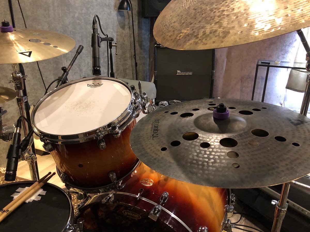 crossstudyolari's tweet photo. Bir kayıt hikayesi…
#crossstüdyoları #crosslounge #drums #drumsrecording #recordingstudio #istanbulagop #tbt https://t.co/bdJMavrpI3