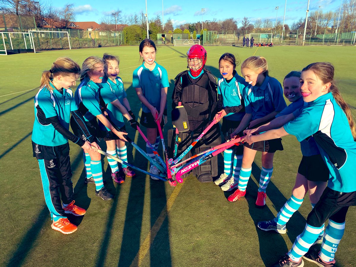 NHSGsport's tweet photo. Year 6 you were fantastic today! You should be very proud! What a great afternoon of hockey! #sticksdown #learningeverygame https://t.co/I8wwu3pIGx
