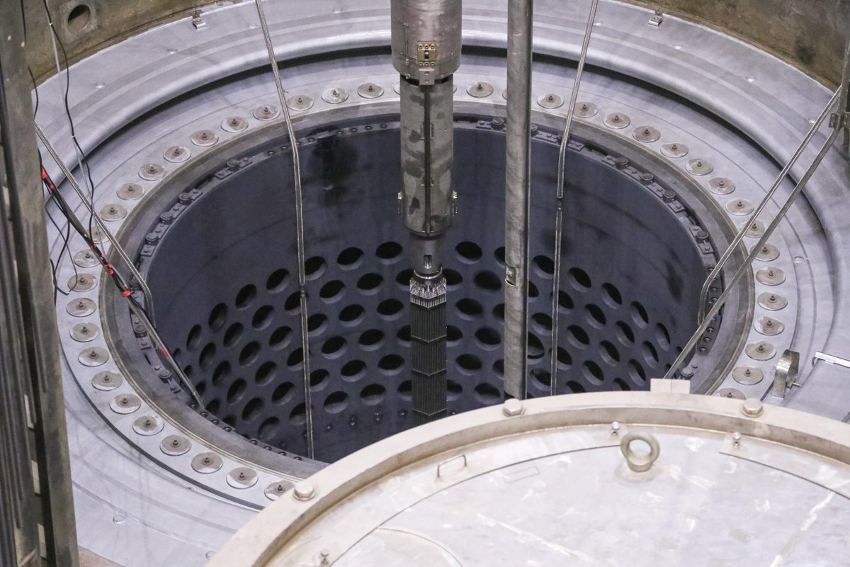 Nuclear #fuel was refueled for the first time at unit 6 of the #LeningradNPP: rosenergoatom.ru/en/for-journal… #nuclear #nuclearenergy #energy #news #Russia