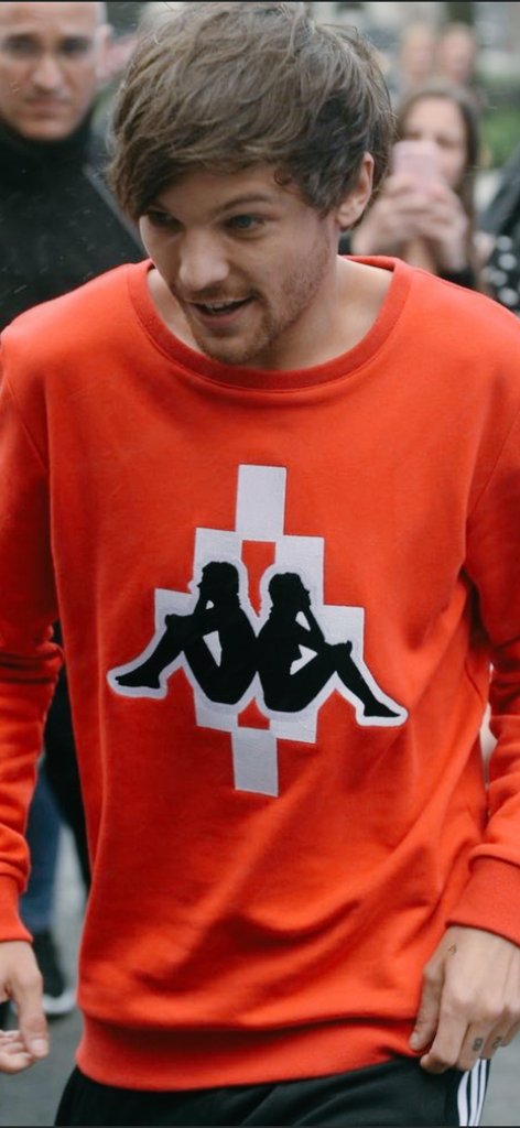 LT_FITF's tweet image. I vote for #Louies #BestFanArmy #iHeartAwards