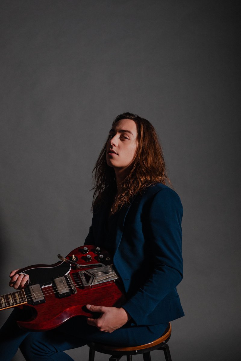 GretaVanFleet's tweet photo. The music is you. 

https://t.co/3Iy2ZJL1Pt 
@gibson https://t.co/MiBeaOznct