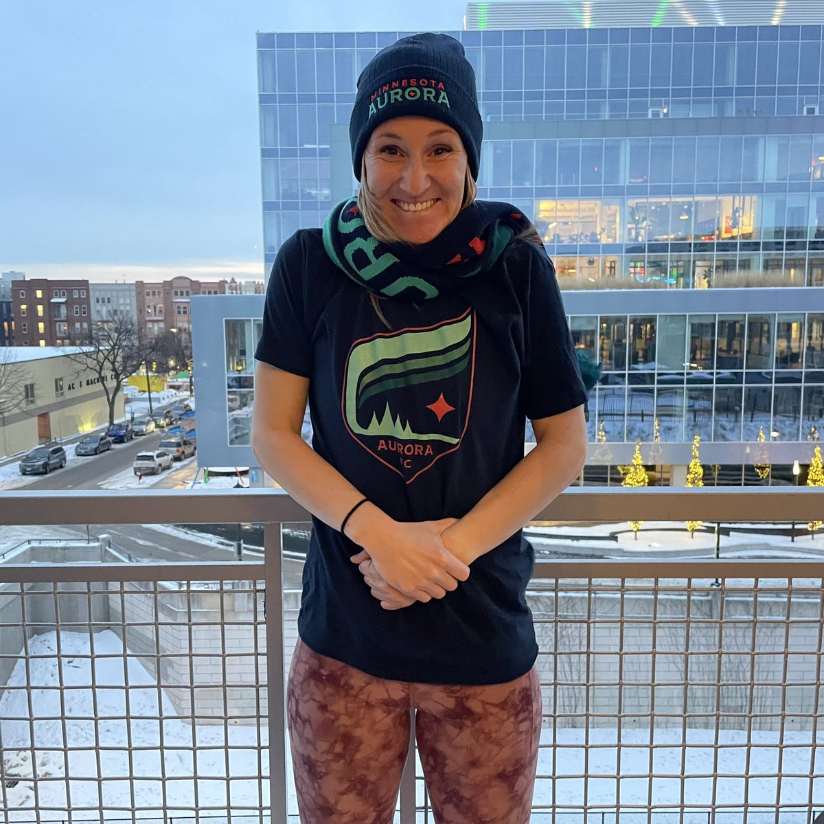 Excited for coaching Aurora FC with <a href="/NicoleLukic5/">Nicole Lukic</a> <a href="/jenlarrick/">Jennifer Larrick</a> and warmer weather!