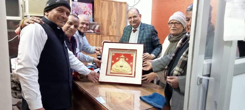 GunjanGoel16's tweet photo. शिक्षित सोच युवा जोश। 
 Mission 2022 !!!  Ward 99N karampura !!!    सफाई के लिए वोट केजरीवाल को !!! 
@AAPDelhi
@ipathak25
@ArvindKejriwal
@SanjayAzadSln #GunjanRajivGoel #karampura #teamrajivgoel #AamAdmiParty #AamAadmiParty   #EkMaukaKejriwalKo https://t.co/WBuz6FgG4Q