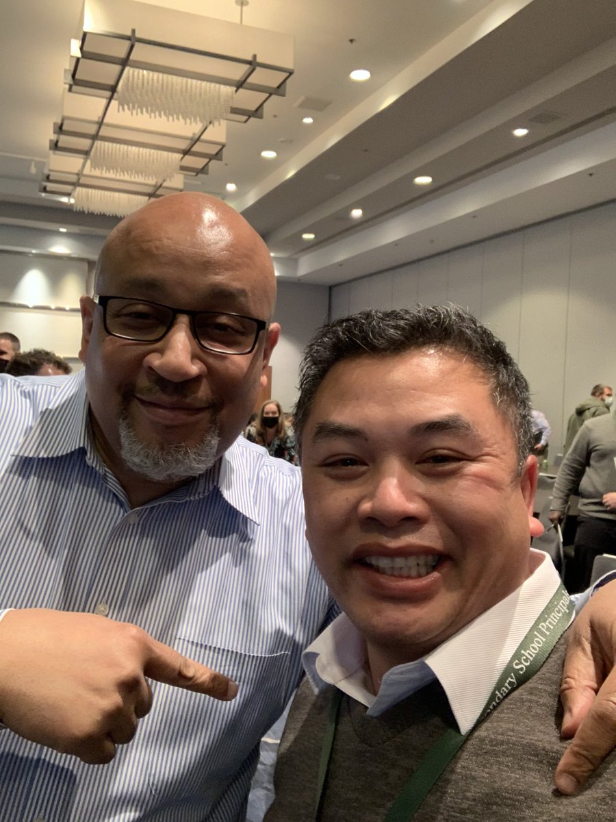 mrsamol's tweet photo. Finally got to meet and see one of my favorite people who helped me with my administration prep and planning for my new chapter in my professional life. @PrincipalKafele #OlStarStatus https://t.co/2p65ETLq1S