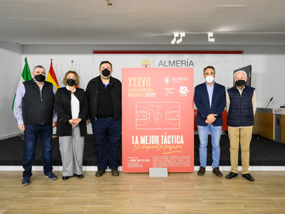 Almeria24h's tweet photo. @Almeria24h - Almería. Los deportes de equipo saltan de nuevo a la cancha de los JDM, tras dos años en el banquillo por la pandemia https://t.co/Fjlibt1xec https://t.co/ZTWDSdHoLb