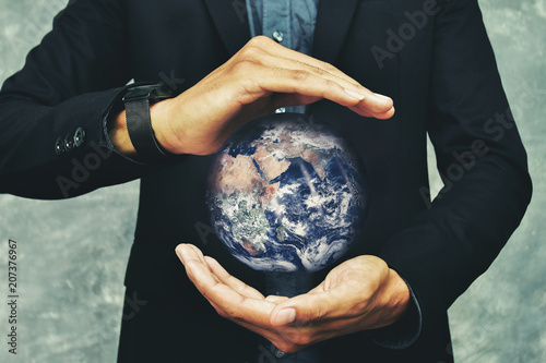 разбор мы. каким членом предложения являются прилагательные. хрупкая земля. каким членом предложения является имя прилагательное. хрупкость земного шара.