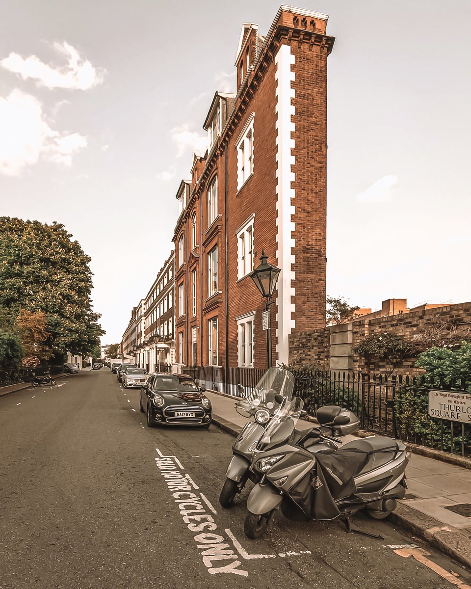 ACNH players putting Medieval Walls all around their island like: