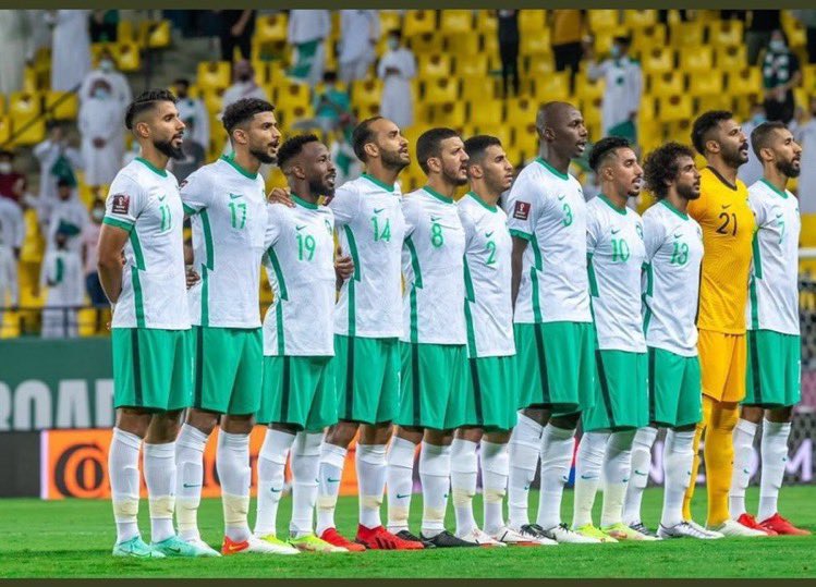 تذكرون ايام القزع؟ 😂🤣

#السعوديه_عمان 
#المنتخب_السعودي