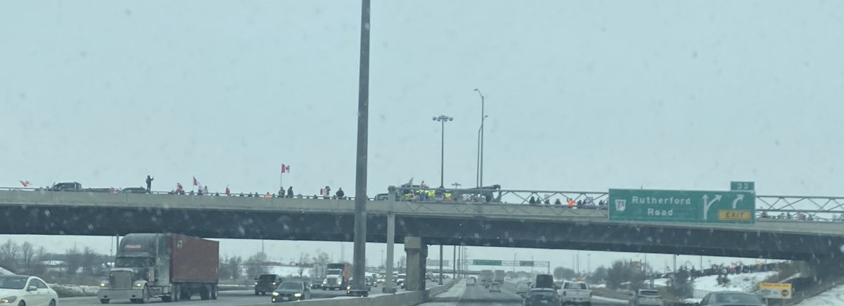 TheOakLeafs's tweet photo. Freedom Fighters spotted at 400 &amp; Rutherford. Waving flags. Like what they’re doing is somehow patriotic. Our forefathers fought and died so that these Caillous can hold piss-baby rallies for living in a country with access to free vaccines. Entitled fucks, every last one of’em. https://t.co/GyzRjr7JXJ