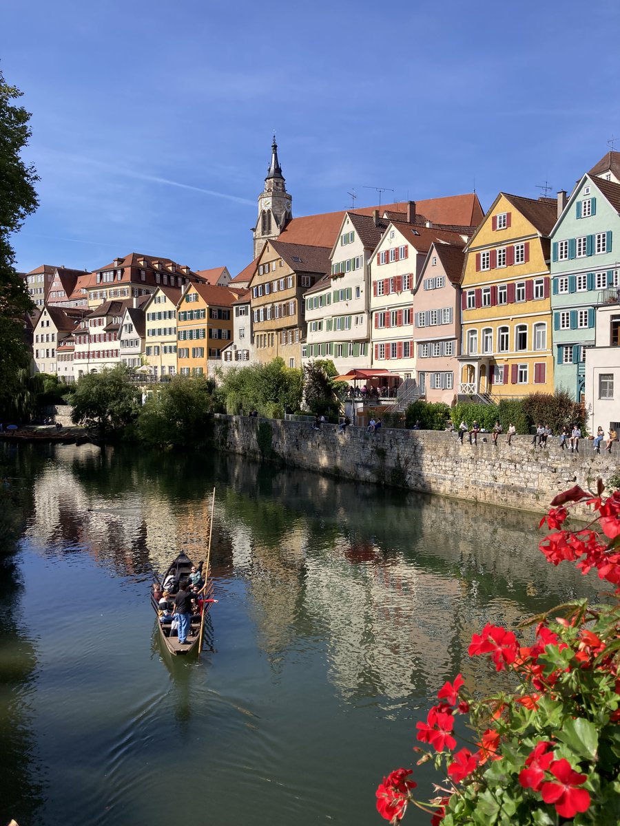This year I decided to spice things up and move from an old English university town famous for ML, theology, and punting to an old German university town famous for ML, theology, and punting. Excited to be joining @bethgelab as an @ELLISforEurope PhD student in machine learning!