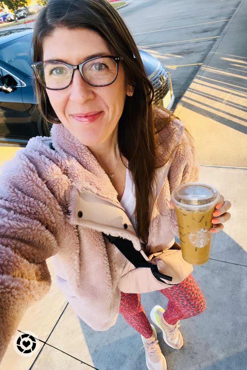 JetsettingJulia's tweet photo. Y’all I am obsessed with this Sherpa Jacket and these super cute heart ♥️ leggings are perfect for Valentine’s Day and beyond! Shops links below!🥰

Follow my shop

#liketkit #LTKBeMine #LTKfit #LTKshoecrush
@shop.ltk
https://t.co/mxIj8n1qtN https://t.co/JQbpFoykCj