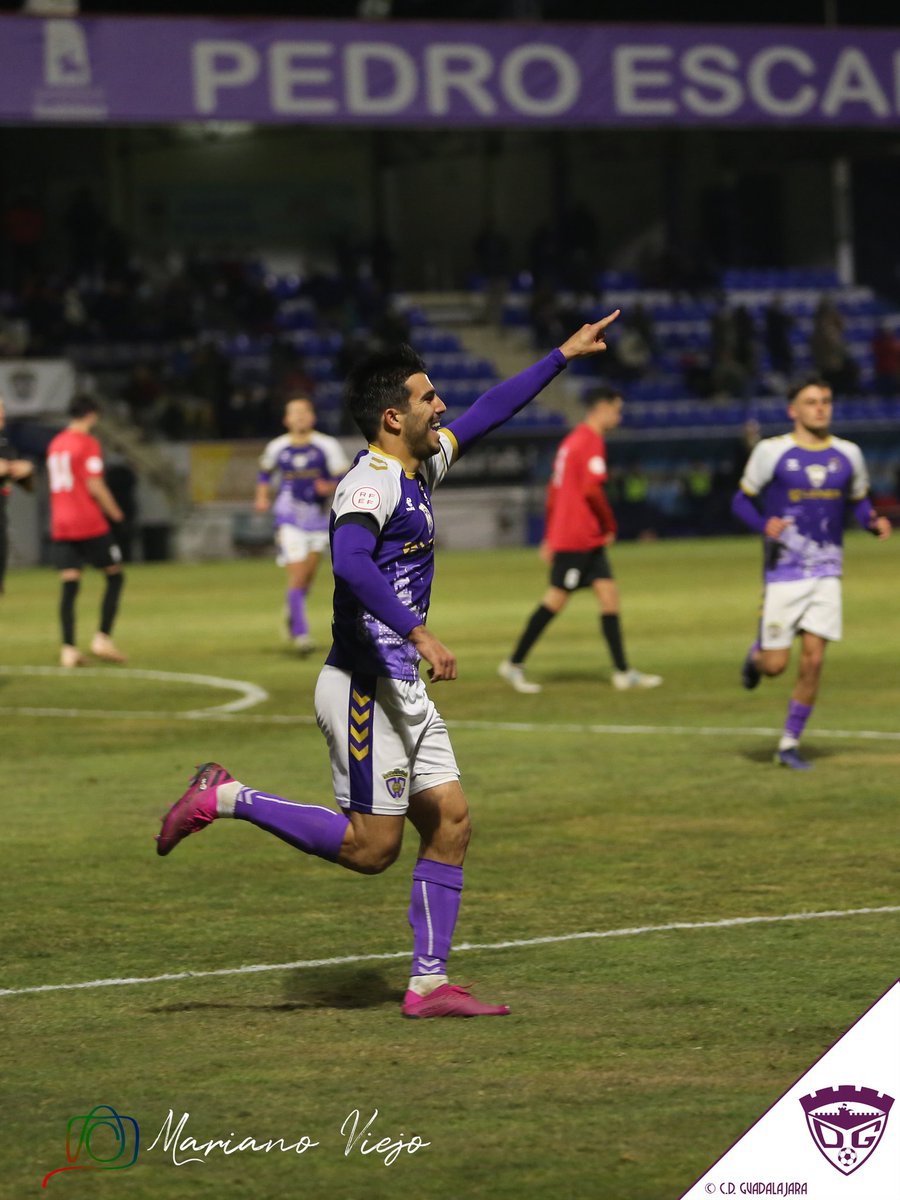 S95Segura's tweet photo. Qué ganas tenía de marcar mi primer gol con esta camiseta y qué feliz me ha hecho. Gracias a todos los que nos apoyáis siempre!
Guadalajara morada 💜 https://t.co/m1ZsIyecot