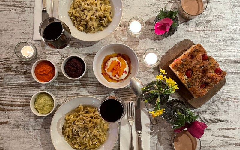 London On The Inside (@londontheinside) on Twitter photo Otto Pasta, created by Michelin-starred chef <a href="/philiphoward8/">philip howard</a>, isn’t messing around when it comes to V-Day ow.ly/w1zs50HFlK8 Otto Pasta, created by Michelin-starred chef <a href="/philiphoward8/">philip howard</a>, isn’t messing around when it comes to V-Day ow.ly/w1zs50HFlK8