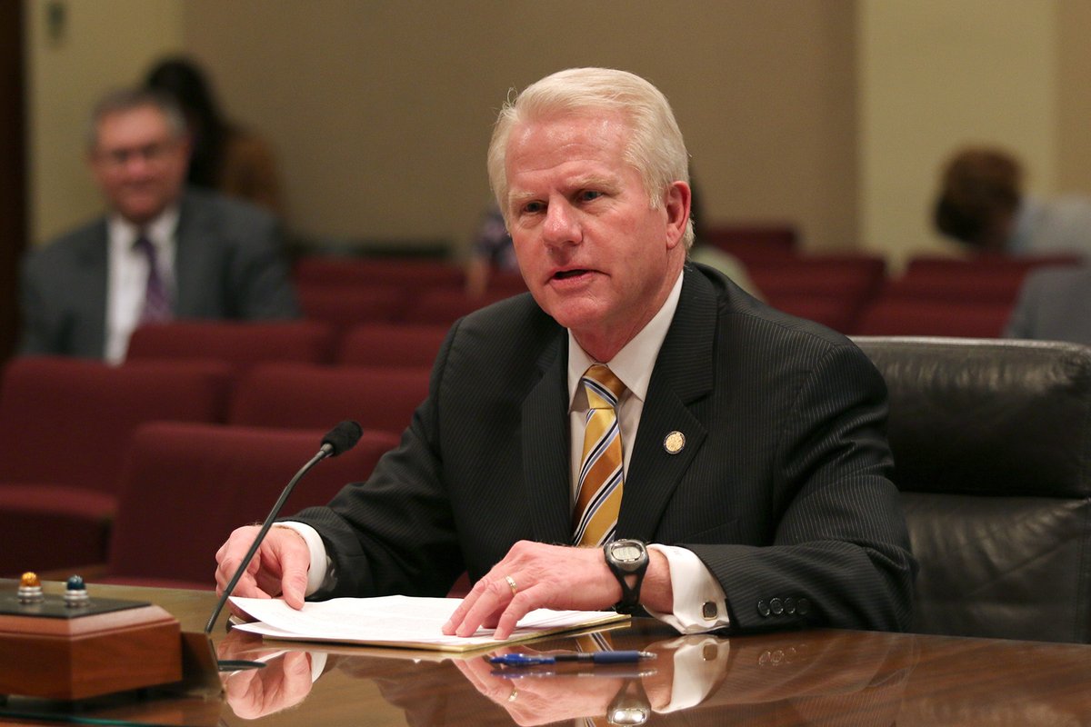 NebraskaChamber's tweet photo. Thanks to #NELEG Sen. Matt Williams for working on #LB702 to extend the School Readiness Tax Credit for providers participating in the childcare improvement and rating system. Quality childcare = peace of mind for working parents.
#NEChamber #GoodLifeGameChanger #Tax #Workforce https://t.co/ajryTP7xvV