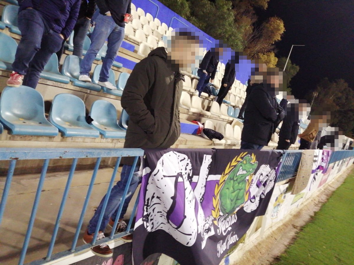 OL2006's tweet photo. Contra viento y marea seguimos peleando por ti. ¡Motril on tour! https://t.co/ZDJgBWuV3v