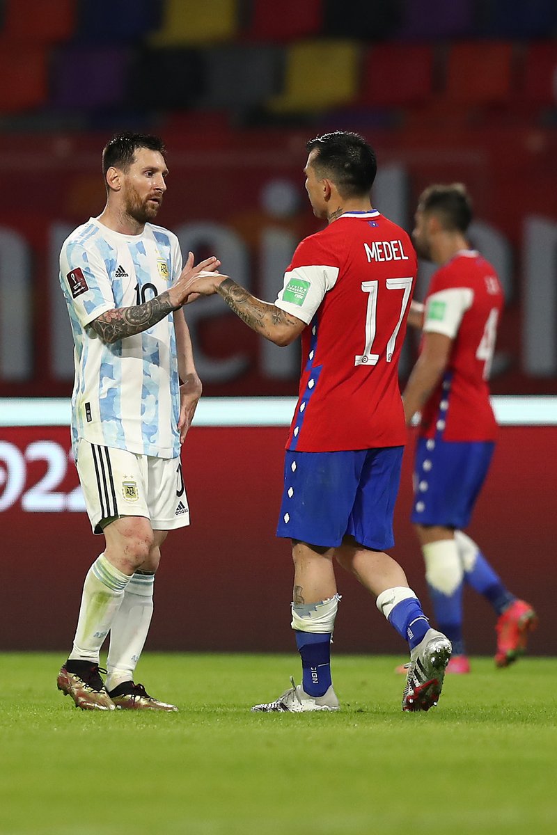 blzzrd's tweet photo. Chile take on Argentina in just over five hours time in a big World Cup qualifying match...
And today's Quizzard question is, who are the only Chilean side ever to have won the Copa Libertadores?
Answers below ๐ #Quizzard #ChileVsArgentina https://t.co/xzjilUZ002