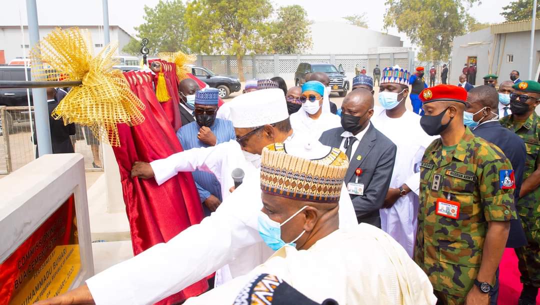 HotnewsN's tweet photo. Adeyeye Enitan Ogunwusi, Minister of Industry Trade and Investment, Otunba Adeniyi Adebayo and others during the Official Commissioning The New 3MTPA BUA Cement (Sokoto) Line 4 Cement Plant and the Groundbreaking for Sokoto Line 5 in Sokoto State. PHOTO; SUNDAY AGHAEZE. JAN 27 https://t.co/ufmvXryzrw