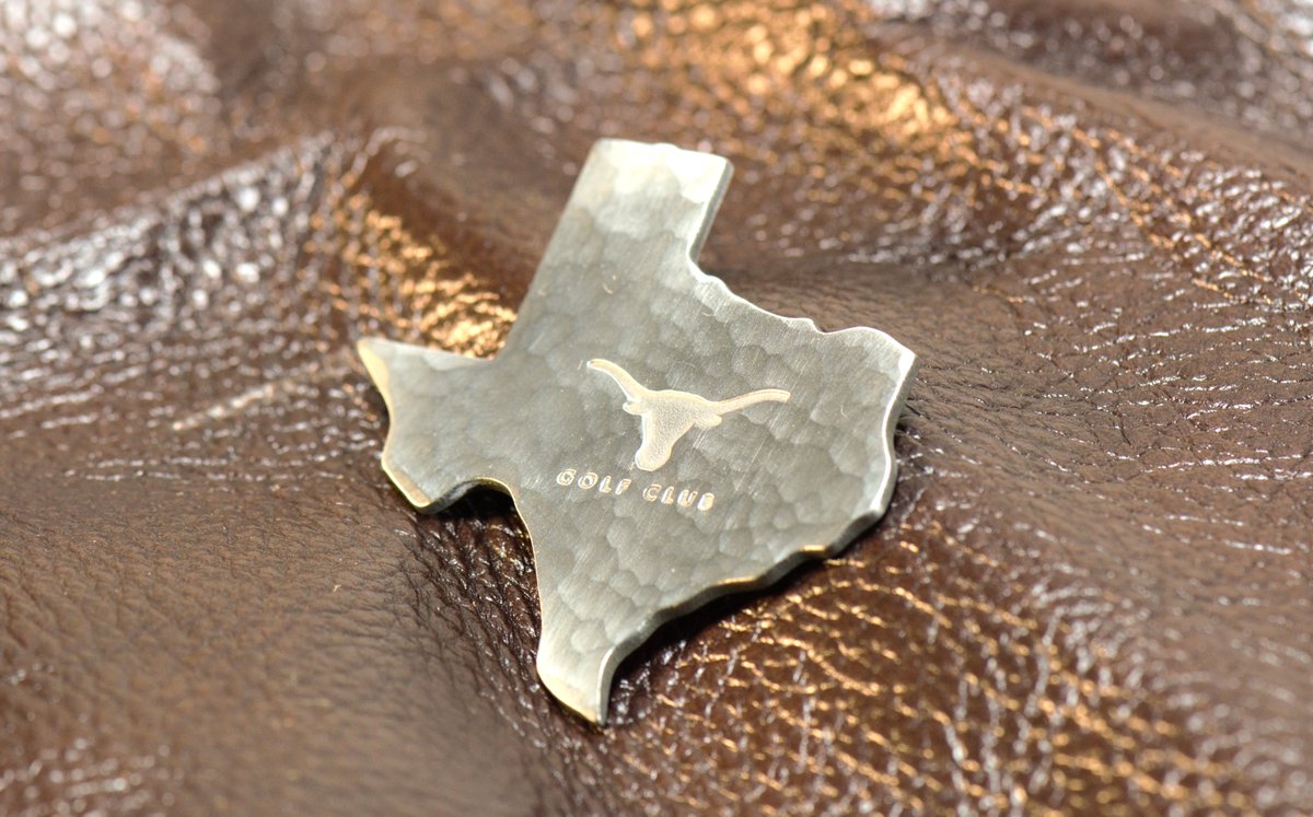 evolvegolf's tweet photo. They say everything is bigger in Texas, and that definitely applies to this huge custom shape EC2 Foundry Ball Marker we crafted for the University of Texas Golf Club!

#hookemhorns #utgolf #evolvegolf #texasgolf https://t.co/9tgv9wnbMS