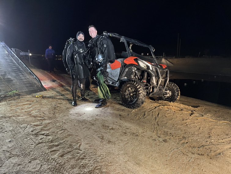 SBCSDDiveTeam's tweet photo. Sheriff’s Dive Team responded to a vehicle partially submerged in the aqueduct last night. It was not known if it was occupied or not. Divers recovered a OHV and found it was not occupied and was stolen out of Helendale. https://t.co/1VfzvgrJdn