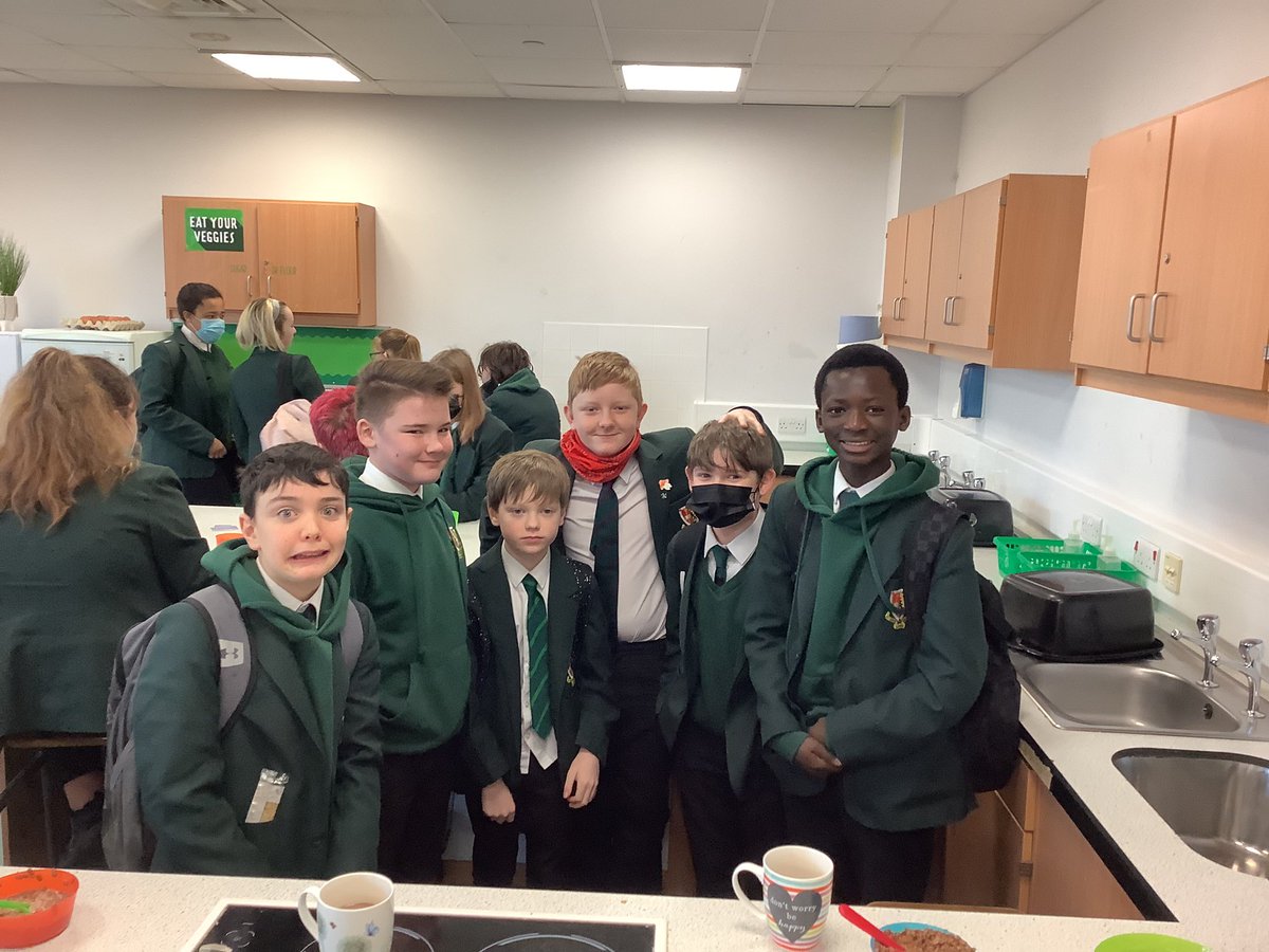 MissKingPE13's tweet photo. Today we hit a new record number of pupils attending ‘meet n eat’ in 1 morning - 52 pupils altogether🔔 It’s great to still see lots of new faces. Next week is pancake week which @MissMurphyMods and I are very excited about!🥞🥞 https://t.co/724ROcCzoM