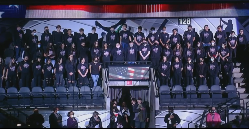 Losoya_MS's tweet photo. #RootEdLosoya_MS @southsideisd Losoya Choir under the direction of Mrs. Amanda Keammerer, performed the National Anthem at January 26, at the San Antonio Spurs games. #GoSpursGo https://t.co/jrfVYYSG1g