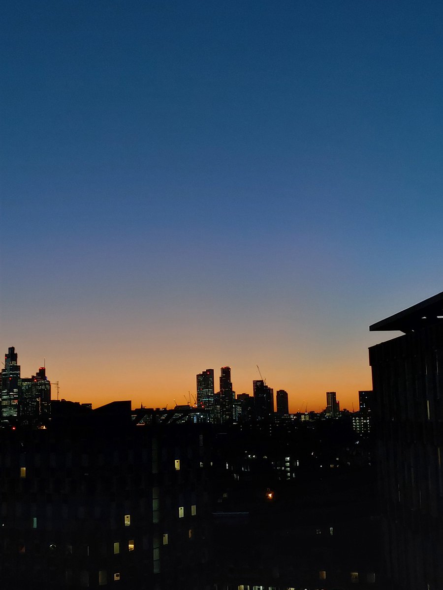66grumpy's tweet photo. A trip to my aunt's
London's sunset @LynnParsonsUK https://t.co/djHqeQgGTB