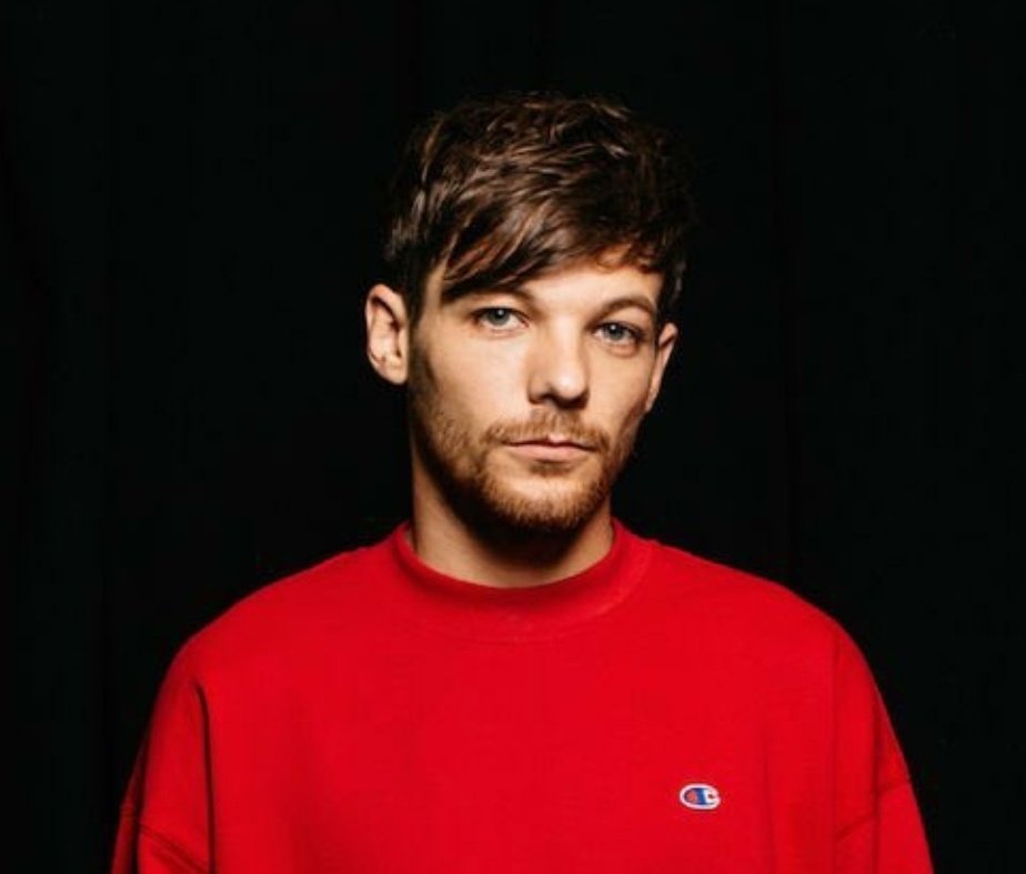 SassyLT20's tweet image. Ten
I vote #Louies for #BestFanArmy at the #iHeartAwards