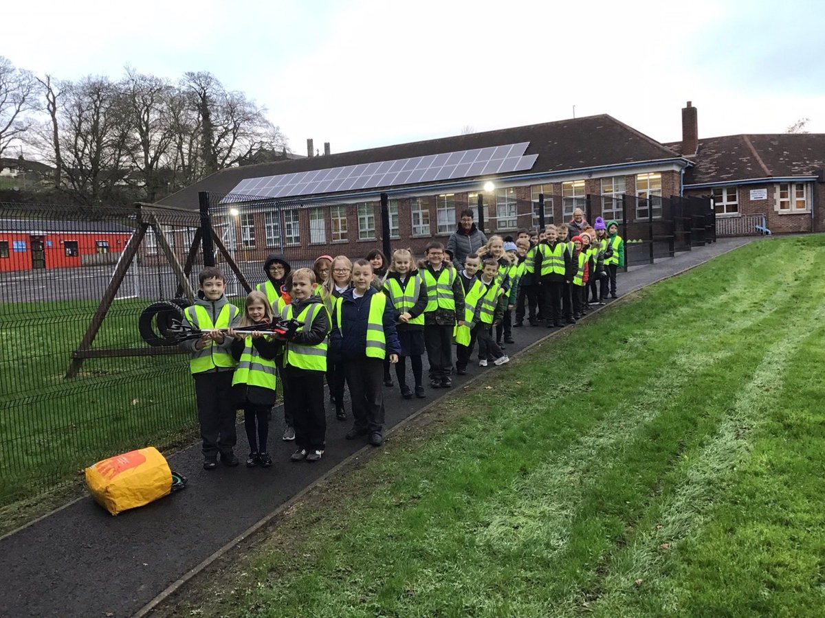 KillowenPS's tweet photo. These ‘wombles’ were out and about not too long ago. They were again doing their bit for our community. Maybe the next class to to do this will have less litter to pick up because we will all remember to look after this area that we love ❤️ #CommunityConscience https://t.co/9s3yXvEHW8