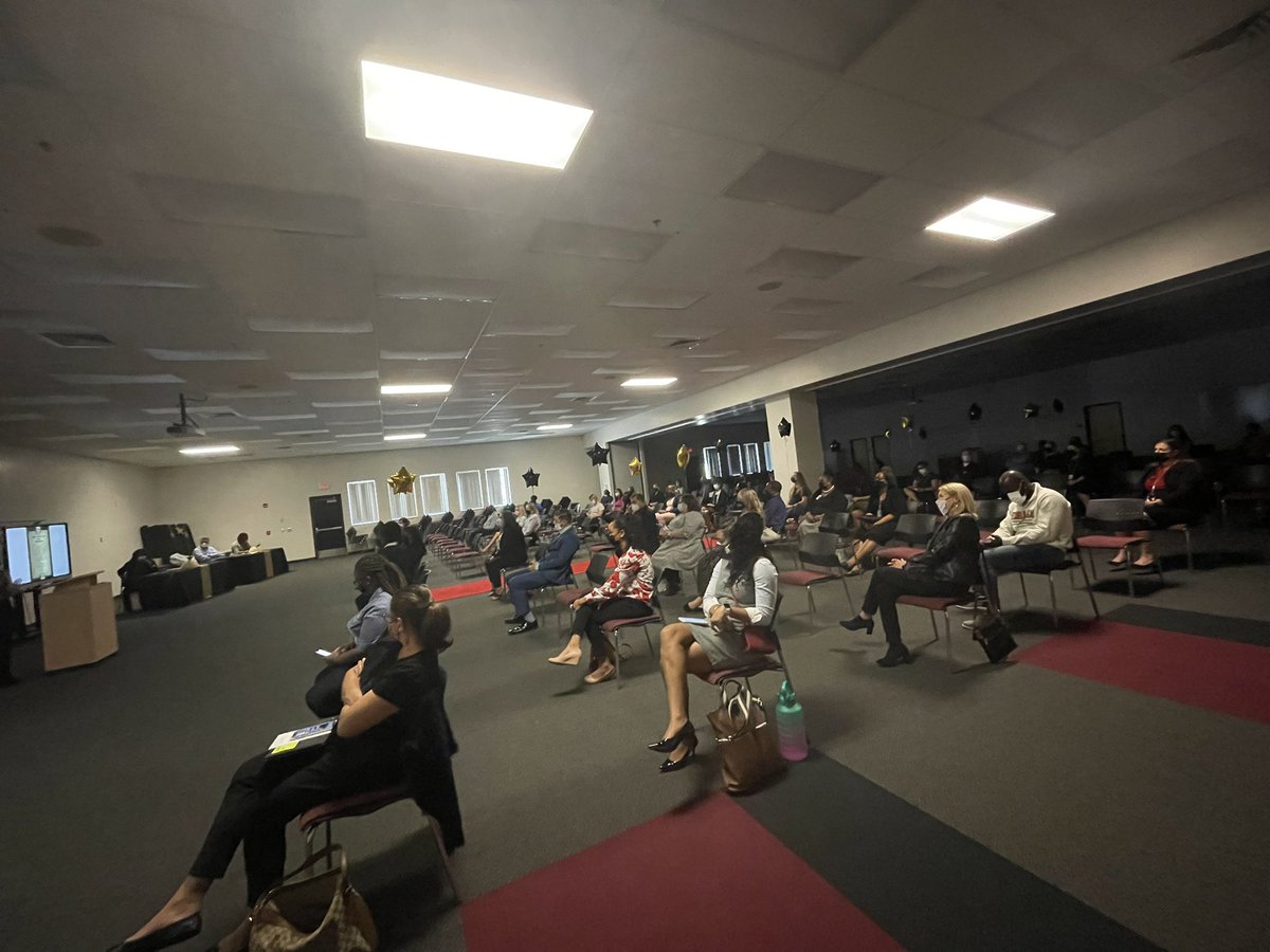 SafeSchools_PBC's tweet photo. What a great turnout!!! CONGRATULATIONS again to our FY21 Model School recipients ๐
#PBSModelofExcellence @pbstrulymatter @WyattDiane @561Sdpbc @pbcsd https://t.co/Z9dL4CzjLx
