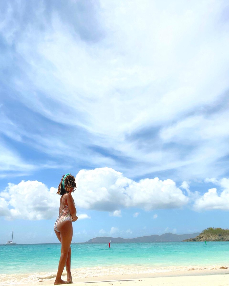 KTravelsource's tweet image. What is your major #TravelHack ? Mine is Sun, Sand, and Sea! #USVirginIslands #USVI #TrunkBay #StJohn #Travel #TravelTips #sun #sand #sea #travel #essentials #Travel #Source #visitusvi