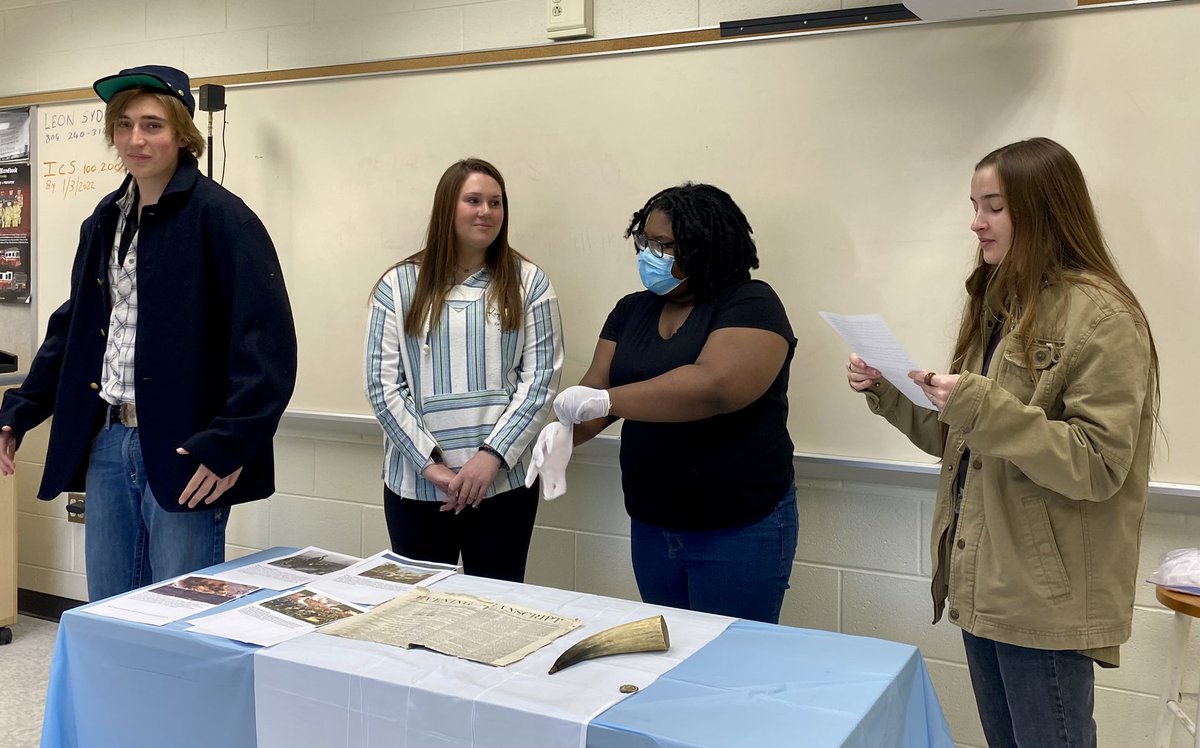 Morri Pace (@pacemorri) on Twitter photo Student presentation’s combining primary sources, historical artifacts, 5Cs and technology- US History Expo for the win! We have great teachers and students at PHS <a href="/PowhatanHS/">Powhatan High School</a> @jtf326 <a href="/phslibt/">PHS Library Learning Commons</a> <a href="/JimTressel5/">Jim Tressel</a> <a href="/PowhatanSchools/">Powhatan County Public Schools</a> Student presentation’s combining primary sources, historical artifacts, 5Cs and technology- US History Expo for the win! We have great teachers and students at PHS <a href="/PowhatanHS/">Powhatan High School</a> @jtf326 <a href="/phslibt/">PHS Library Learning Commons</a> <a href="/JimTressel5/">Jim Tressel</a> <a href="/PowhatanSchools/">Powhatan County Public Schools</a>