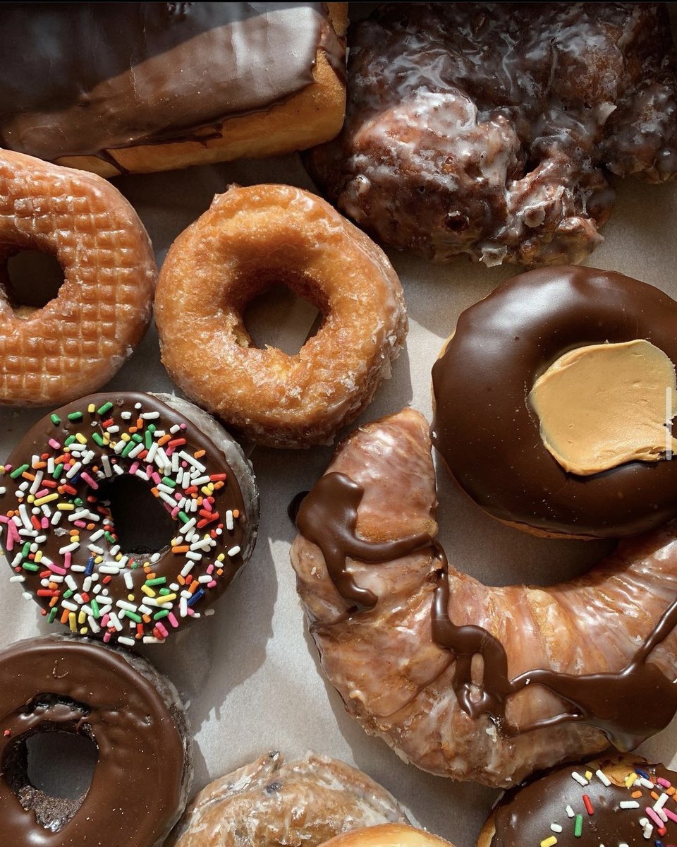 get_bento's tweet photo. Shoutout to @buckeyedonuts for getting our director of product ops, Amy, through college! Amy makes a stop every time she visits Columbus because the staff is so welcoming and uh, the donuts are amazing. #TheCrave #PoweredByBento https://t.co/mexGmejhKW