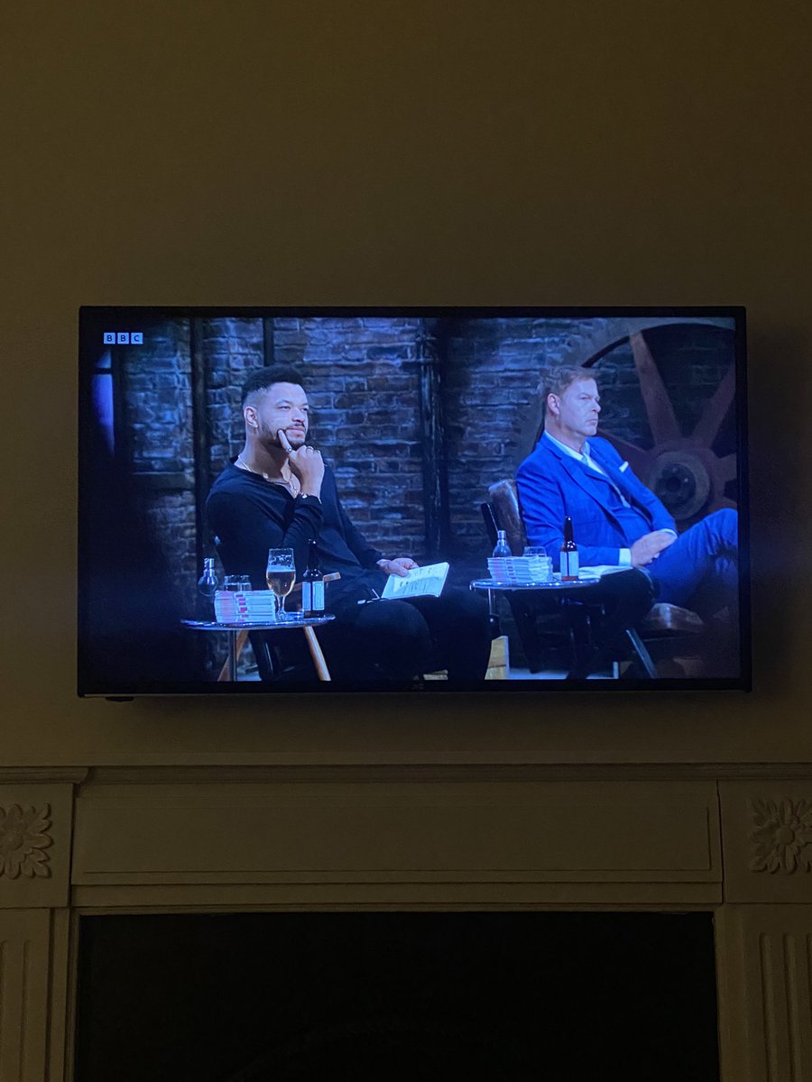 graacemiller's tweet photo. @SteveBartlettSC making waves on #dragonsden https://t.co/HqsBdYk8W3