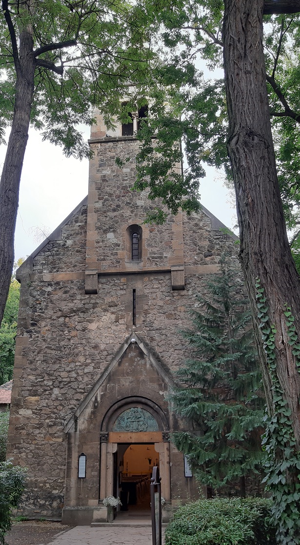 PilgrimBudapest's tweet photo. #StMichael's Provostry chapel & monastery of the #Norbertines/Premonstratensians was built C13 on Margaret Island.
Destroyed during C16-17 Ottoman wars the chapel was reconstructed in 1932.
Popular venue for weddings. https://t.co/90xDm1RavP