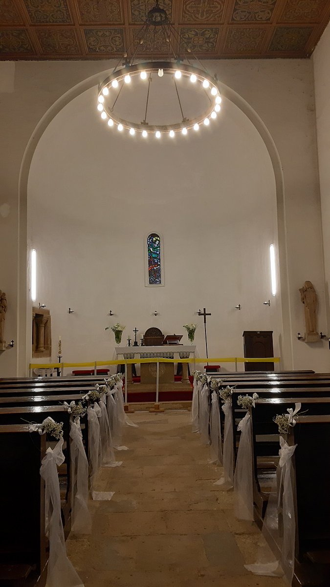 PilgrimBudapest's tweet photo. #StMichael's Provostry chapel & monastery of the #Norbertines/Premonstratensians was built C13 on Margaret Island.
Destroyed during C16-17 Ottoman wars the chapel was reconstructed in 1932.
Popular venue for weddings. https://t.co/90xDm1RavP