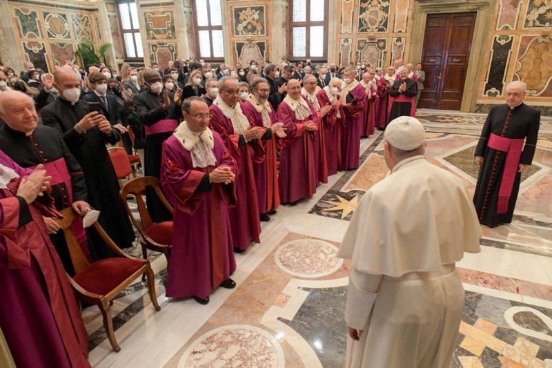 roccopalmo's tweet photo. By tradition a Pope’s most significant legal talk of each year, in today’s address to the Rota, Francis re-urges a firmer adoption of his 2015 reforms to annulment process, stating that “The true &amp; first [judge] is the bishop – not the judicial vicar”: https://t.co/xUGiYQ8LQT https://t.co/ZwQmC9IlCD