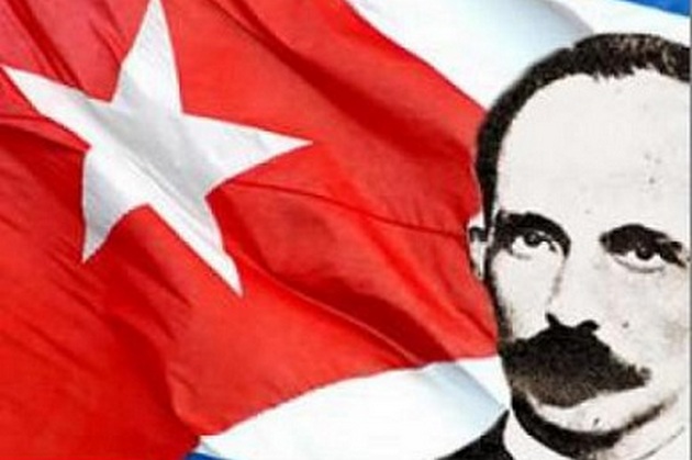 #MartiVive, fiel seguidor de las ideas emancipadoras, amante de la libertad del hombre, de la tierra en la que nace, de los sueños de independencia y de una América unida, nuestra, que debía andar “en cuadro apretado” #AduanadeCuba #NuestroMarti #IdealesDeLuz