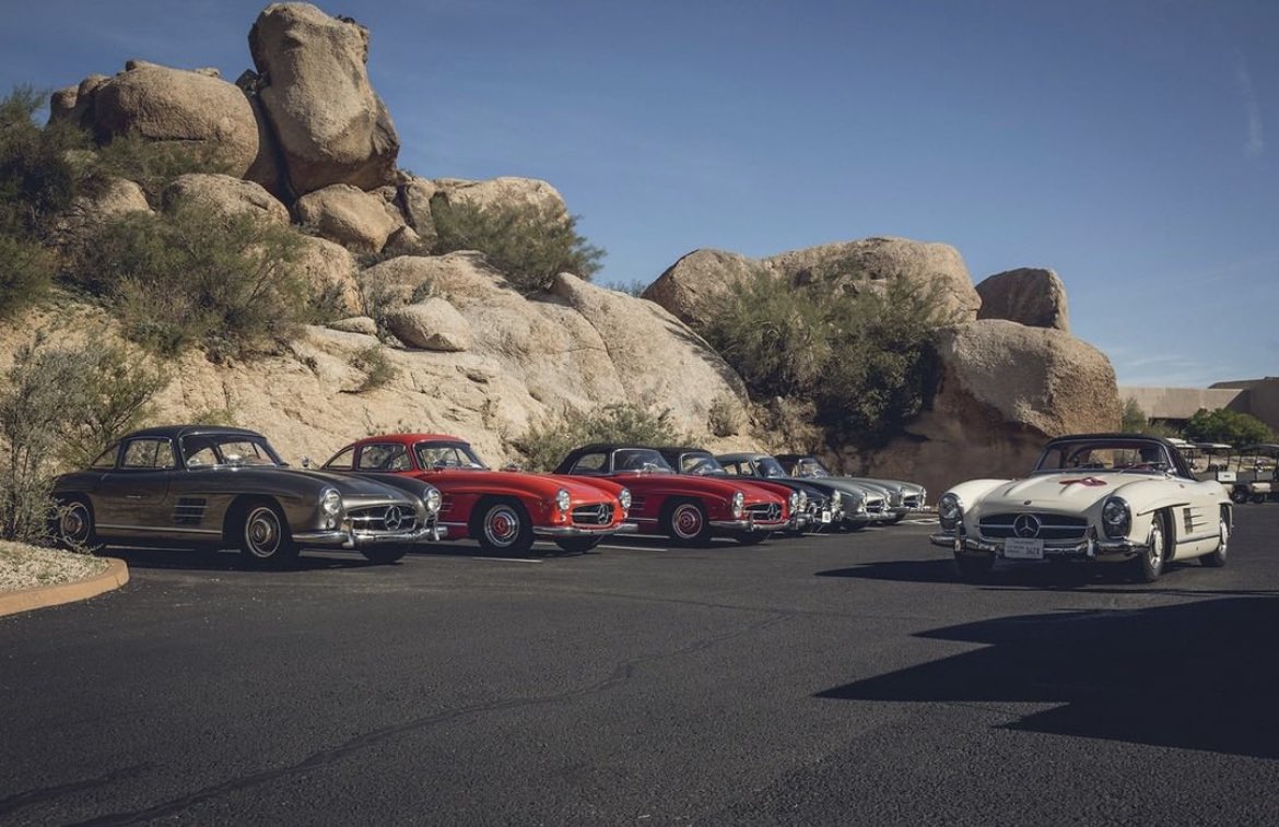 #ThrowbackThursday with the whole crew! Which classic would you pick? 

#MercedesBenz #VonHousen #classiccars #w198 #roadster #benz #classicstyle #classiccarsdaily