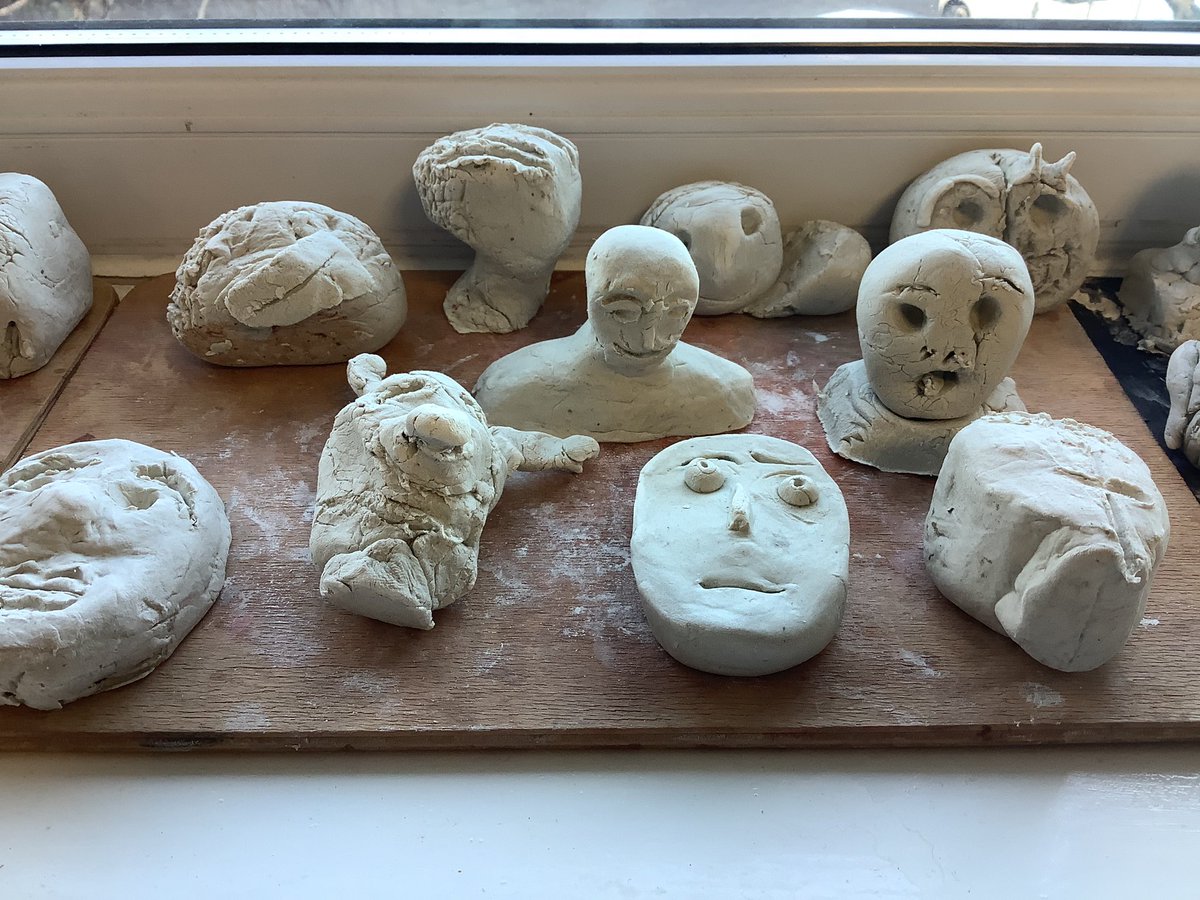 Layton_Year5 tweet media