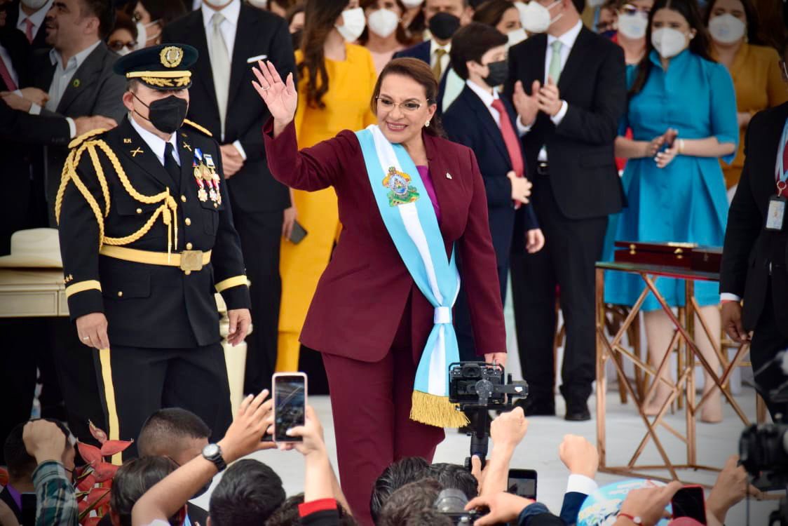 Alma, vida, corazón. ¡Aquí está su presidenta! 🇭🇳❤️