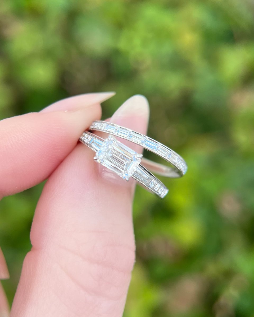 This bridal set Diamonds Direct St. Pete made for a friend’s anniversary! Absolutely stunning! 🎁💎🥰

#DiamondsDirect #StPeteFL