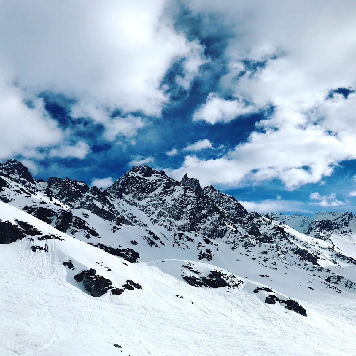 DPhotoexplorer's tweet image. Here is my top 10 in my Travel Bucket List
1. Azores Island
2. Iceland.
3. Maldives
4. New Zealand
5. Great Barrier Reef Australia
6. Petra in Jordania
7. Banff National Park, Canada
8. Antarctica
9. Morocco
10. Bhutan.( yes again)

What is yours ?
#thephotoexplorer