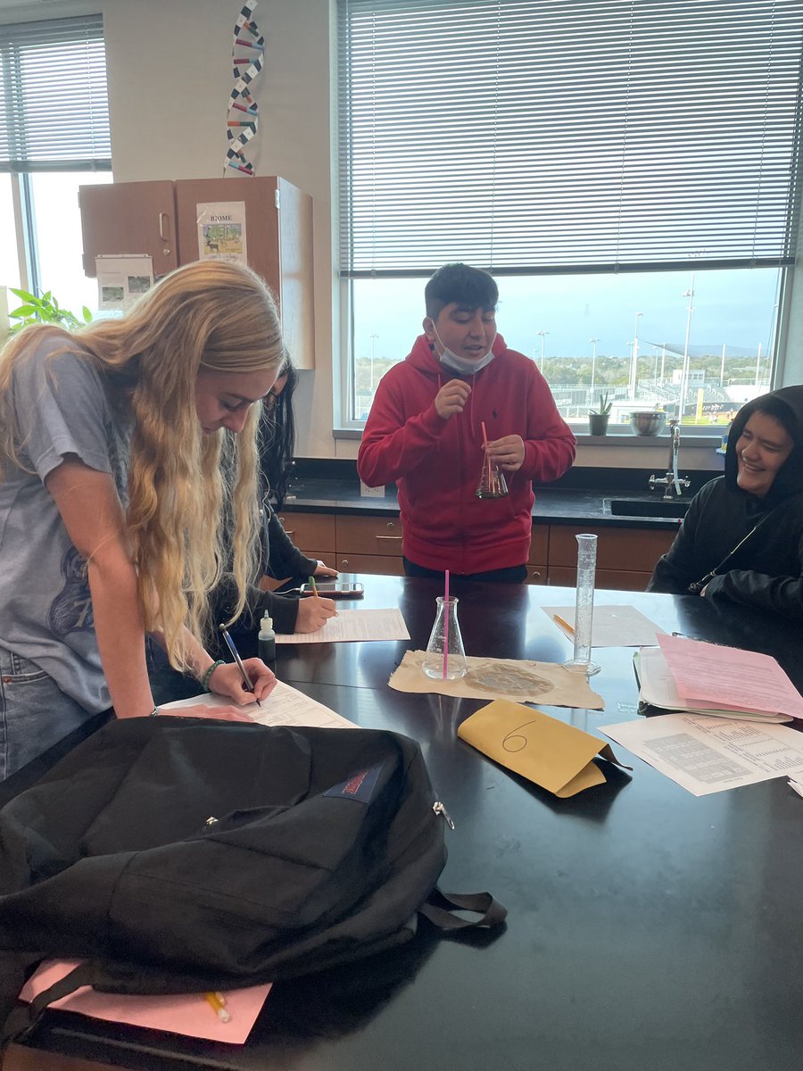 LazareScience's tweet image. Today biology investigated the effect of exercise on cellular respiration. Work it out kids! Your learning today! MS. Knights got your back. #JagScience #ThursdayMotivation 🪨 ⭐️