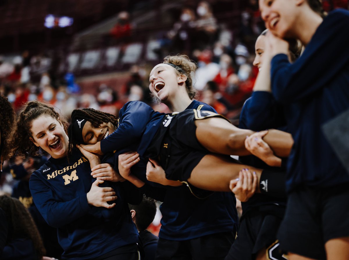 MichiganOnBTN's tweet photo. What a night for @umichwbball! 🤙 https://t.co/HgF8E3VOfR