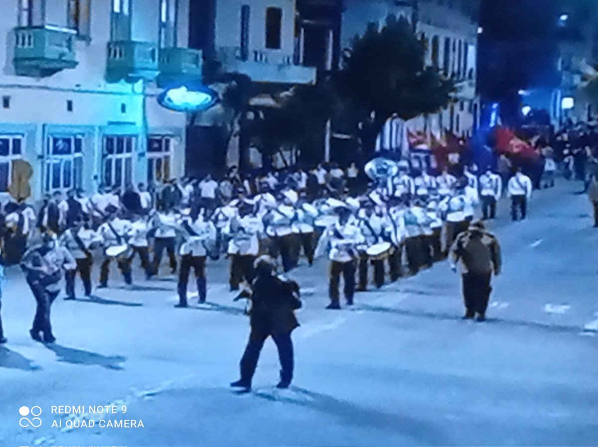 Dianyi_cuba's tweet photo. Y se iluminó la noche y renace el apóstol en cada joven #Combatiendo #PuntaDeVanguardia #MartiVive https://t.co/ftR92LFklm