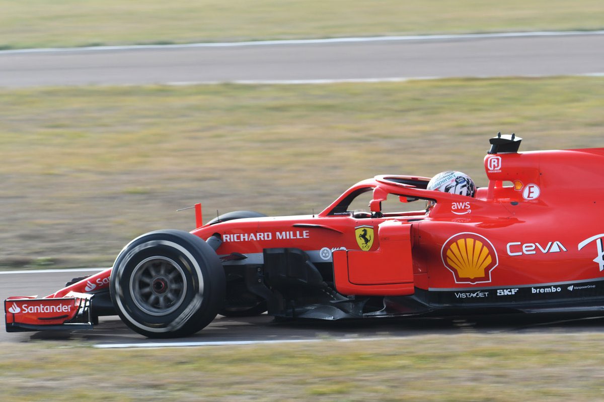 FerraristaHu's tweet photo. Charles Leclerc az #SF71H-val tegnap📍Fioranoban 🥰🔥 (Part 3.)
📸 : Federico Basile
#Ferrarista #EssereFerrari🔴 #Ferrari #Forma1 https://t.co/9fOPNZqILM