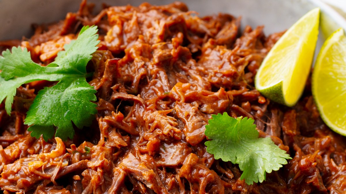 MetalBoss_MX's tweet image. ¿Sabías que el uso de una deshebradora industrial reduce el tiempo de preparación de la carne deshebrada? ¡Te contamos! bit.ly/30k3wef

#Deshebradora #EquipoIndustrial #Carne