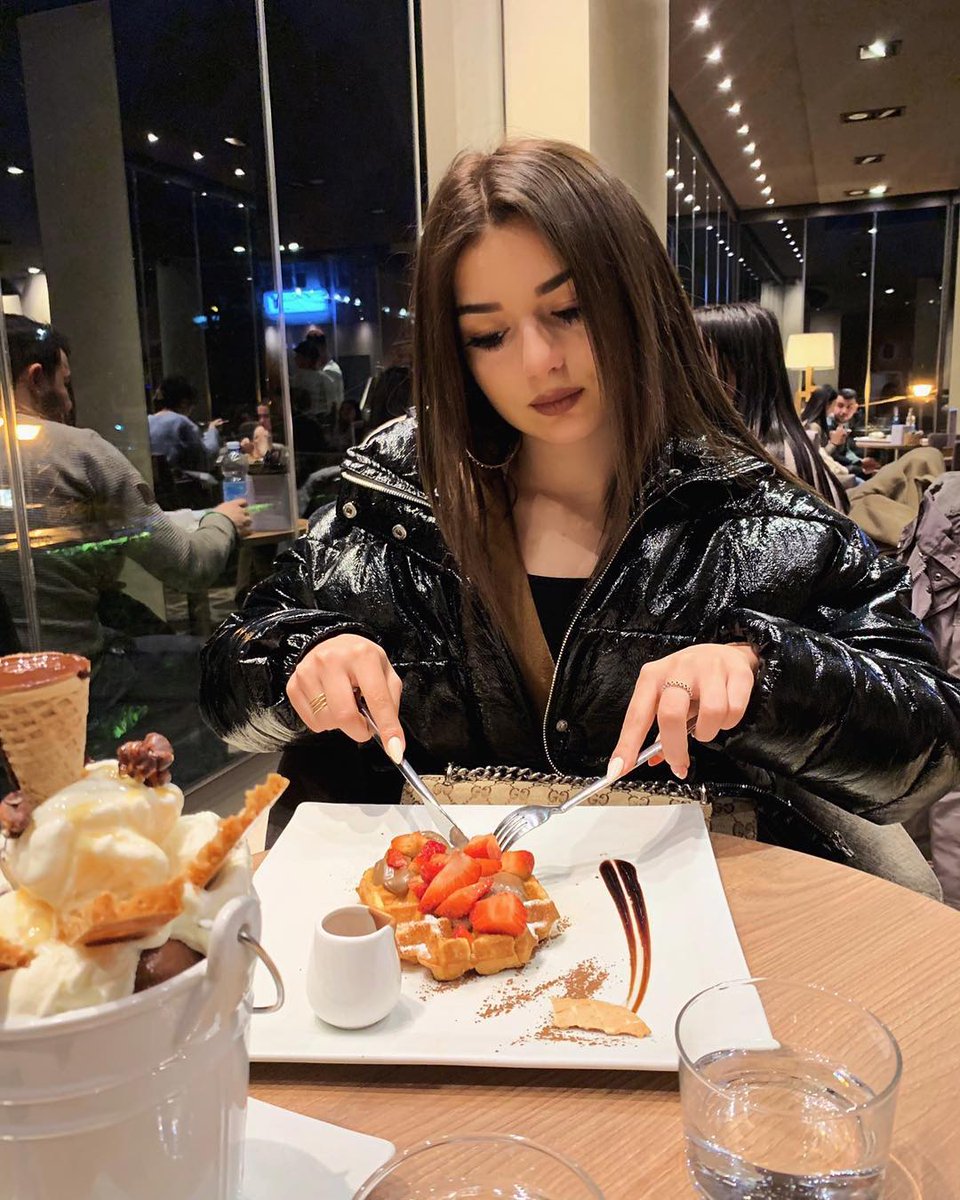 JosephinaLockm1's tweet photo. Hello everybody....
Let's you come  eat together with me , Ok 😊
#ETH Wallet is the best choice for me 💎💎👑👑
#cryptocrash #cryptocommunity #cryptoartist #cryptotwitter #CryptoGaming #CryptoBOT https://t.co/gQJsN3hH2N
