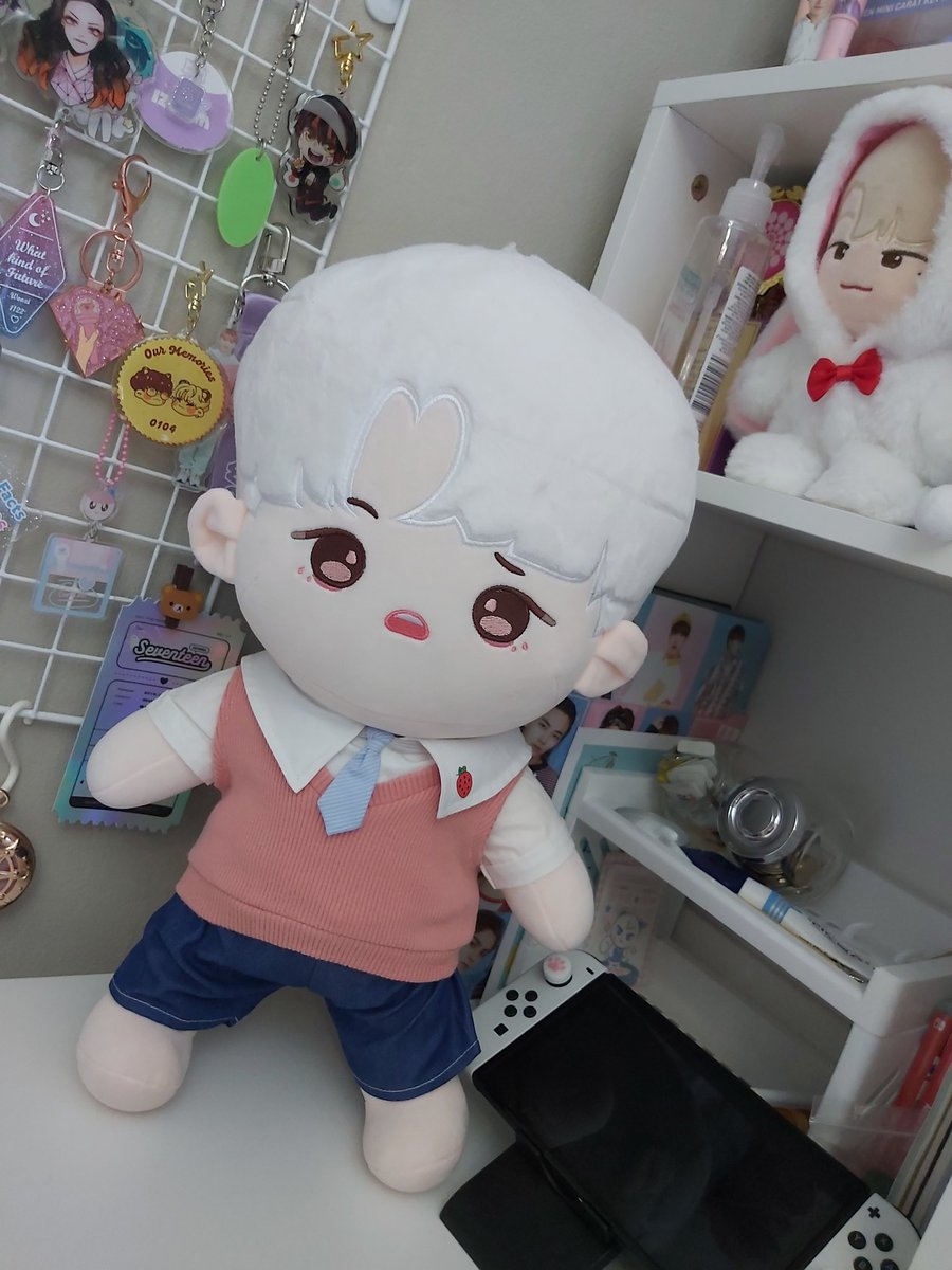 Huge thanks to <a href="/FCgoods_myfav/">♡ NU’VENTEEN ♡</a> for letting me join their GO. Ordered in 2020 and arrived today. King Hoonie is finally home😍😍😍💕